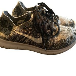 Nike‎ Free RN Flyknit Running Shoes Sneakers Women's Size 7.5 Black Gray